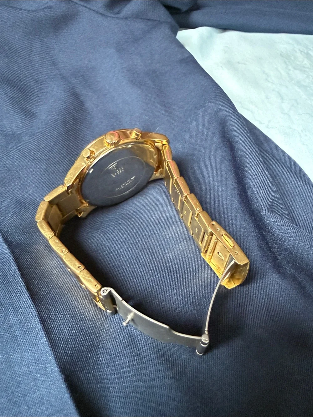 Guess Men's Gold-Tone Bracelet Watch